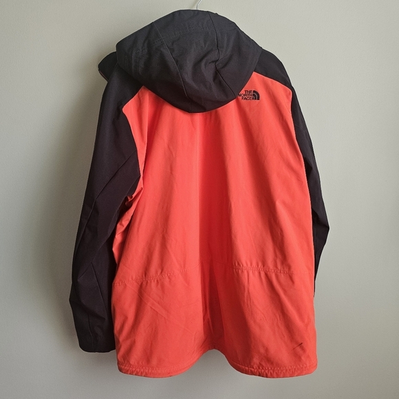 The North Face MEN'S APEX STORM PEAK TRICLIMATE® JACKET SIze XXL - Picture 7 of 9